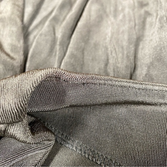 Chicos Travelers Green Slinky Knit Ruffle Trim Cardigan Sz XL - Picture 3 of 12